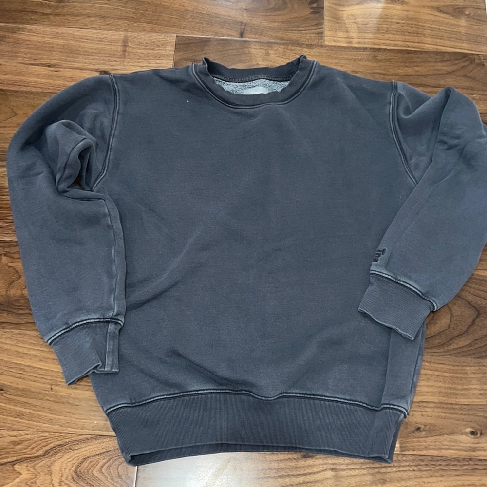 Like new TNA XS Aritzia CozyAF Pullover Sweater Navy
